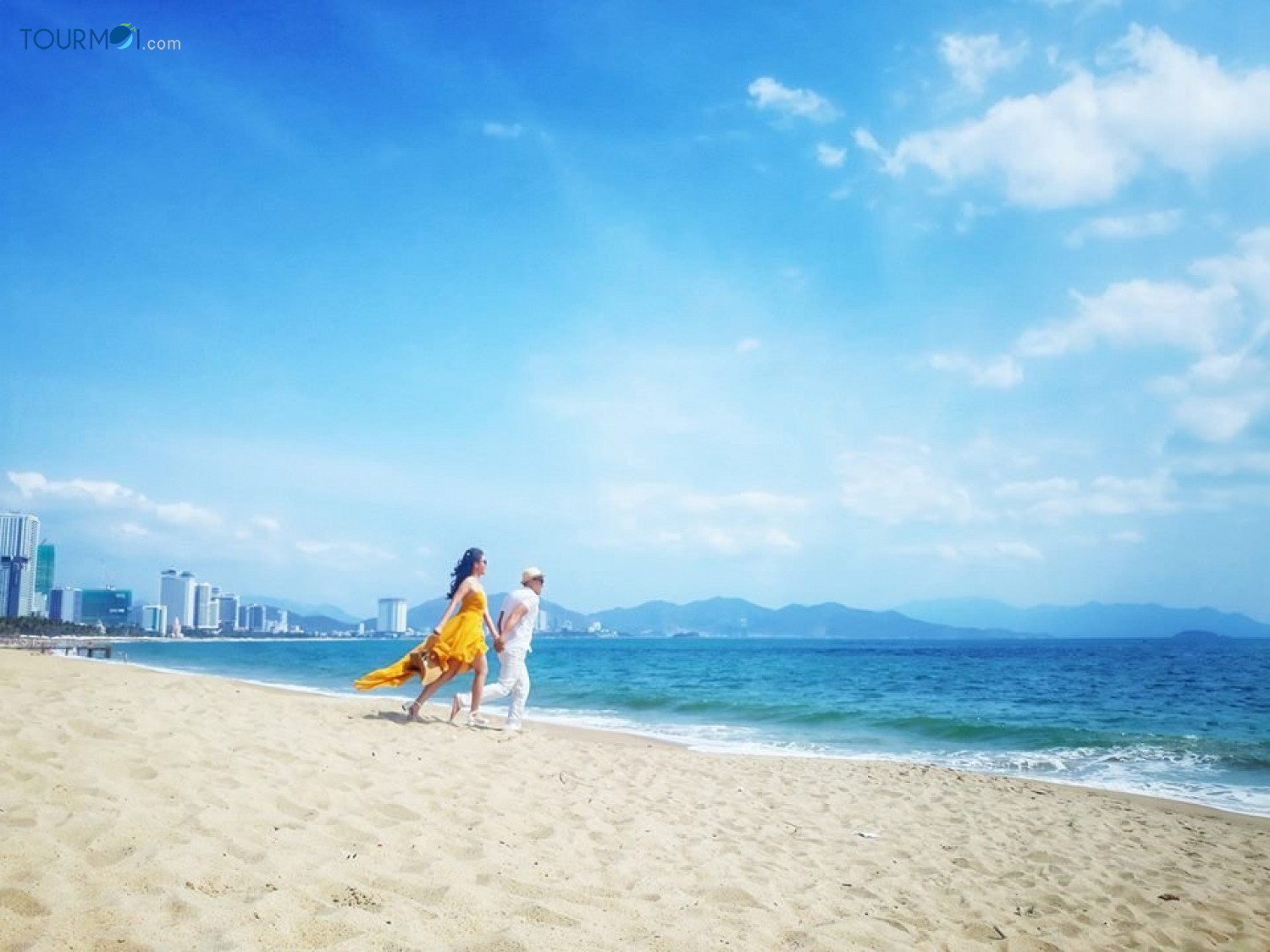 Top 6 Địa điểm du lịch Biển đẹp nhất Miền Trung và Nam Trung Bộ - Ảnh 7