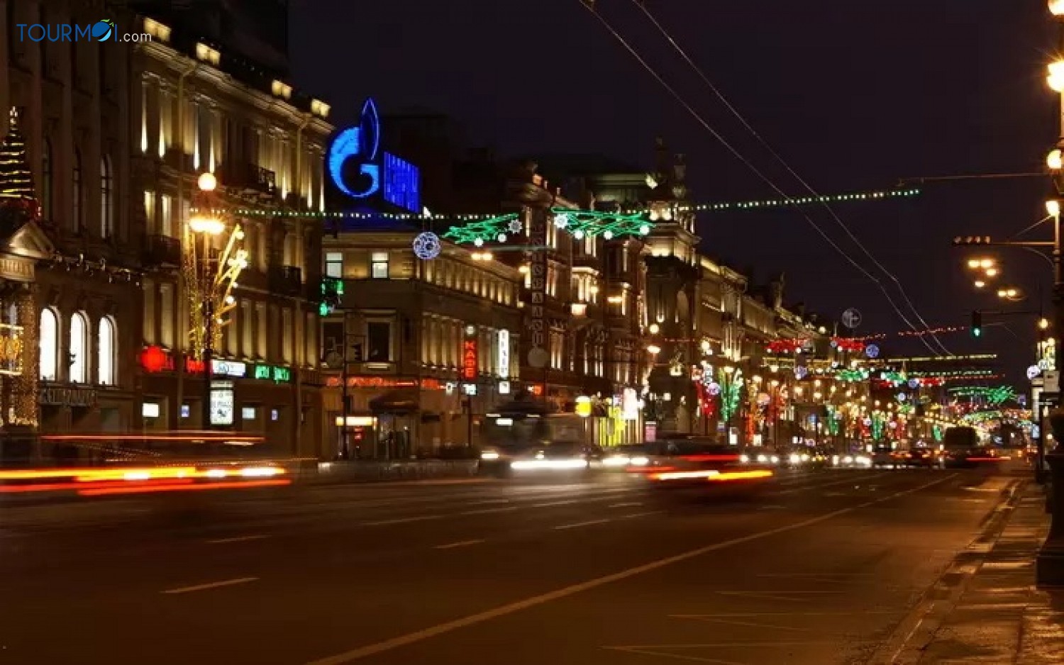 Lạc lối giữa Đại lộ Nevsky - Ảnh 2