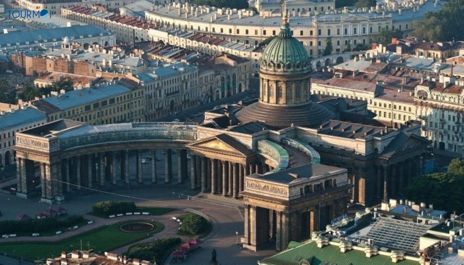 Lạc lối giữa Đại lộ Nevsky - Ảnh 3