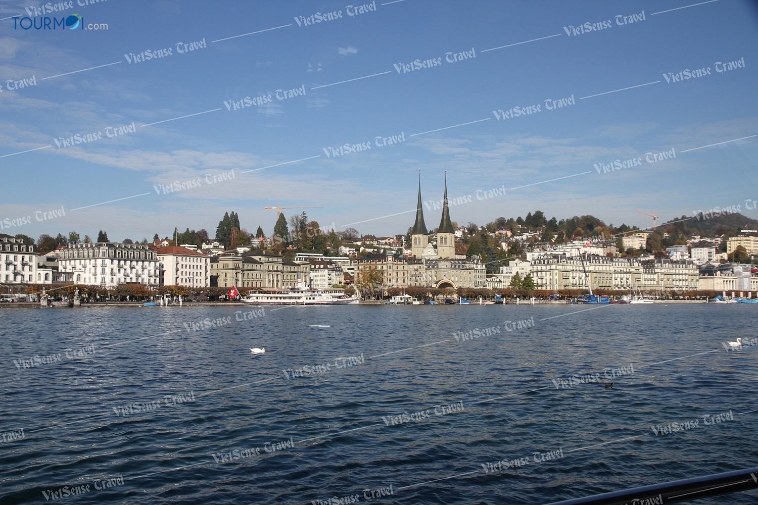 Khám phá thành phố Lucerne, Thụy Sĩ - Ảnh 1