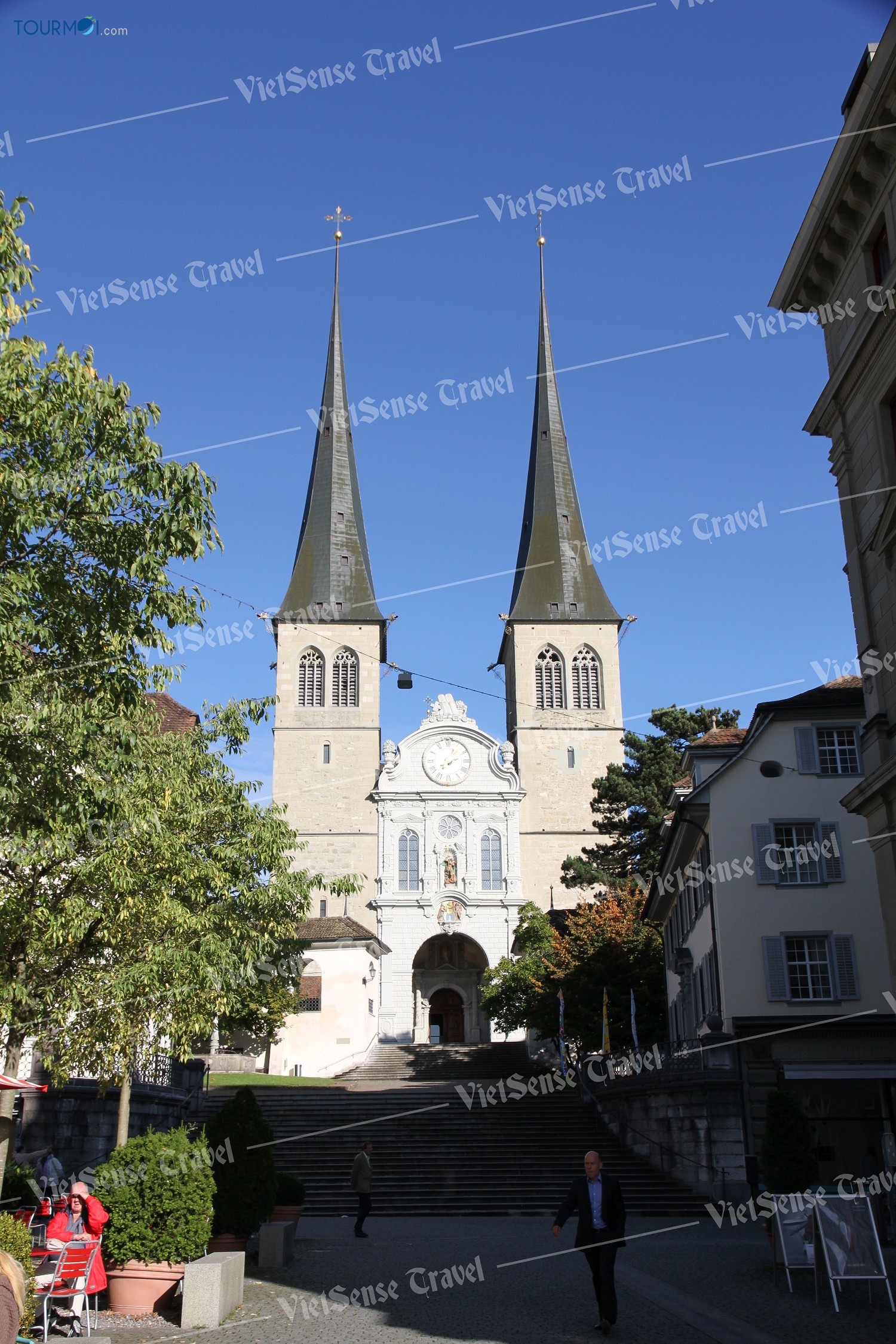 Khám phá thành phố Lucerne, Thụy Sĩ - Ảnh 2