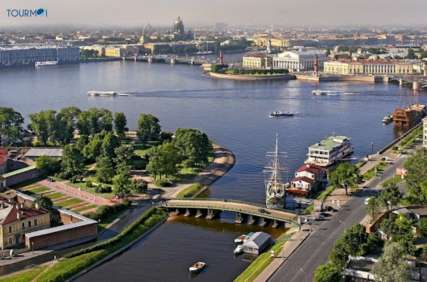 Khám phá dòng sông Neva lịch sử - Ảnh 1