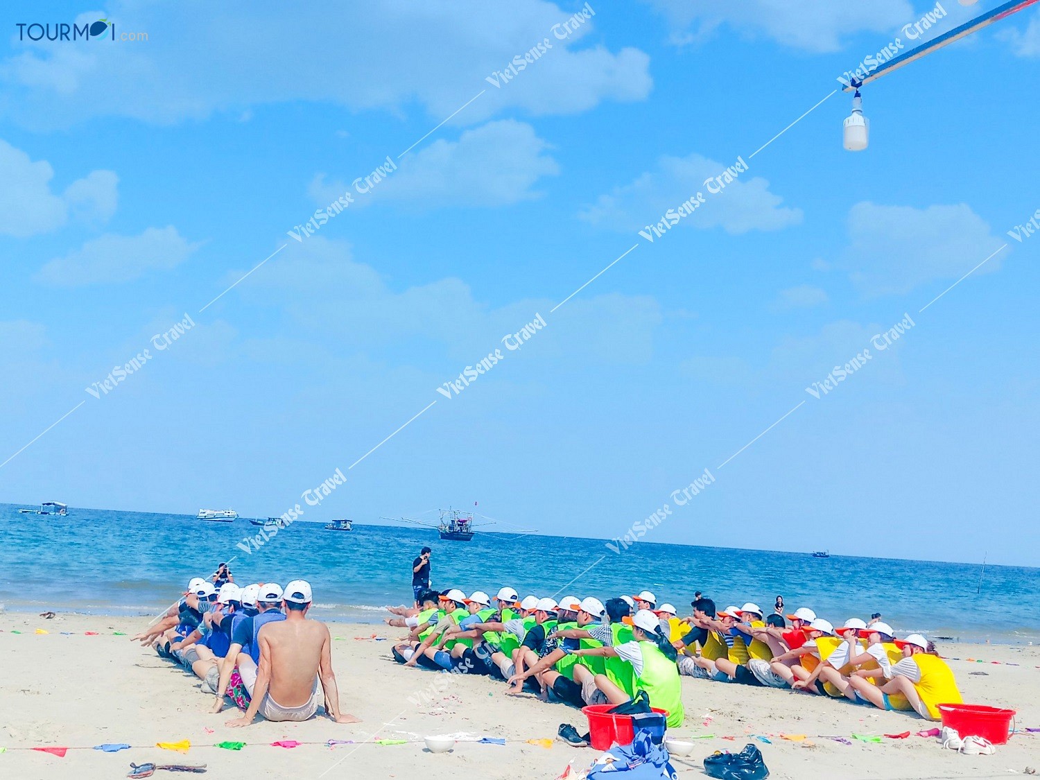 Vì sao đảo Cô Tô được yêu thích bậc nhất miền Bắc mùa hè? - Ảnh 1